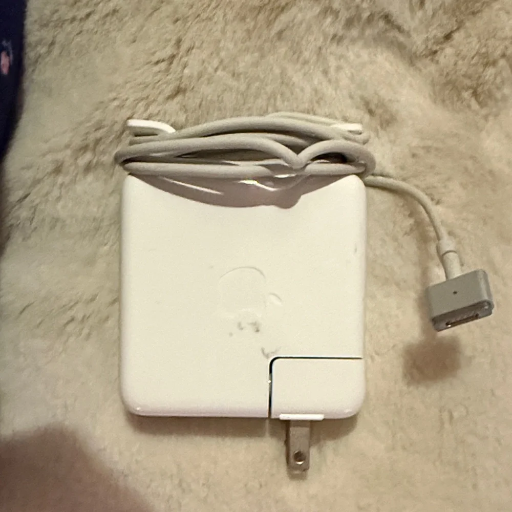 Apple 60W MagSafe 1 Power Adapter – Genuine OEM – Tested & Working